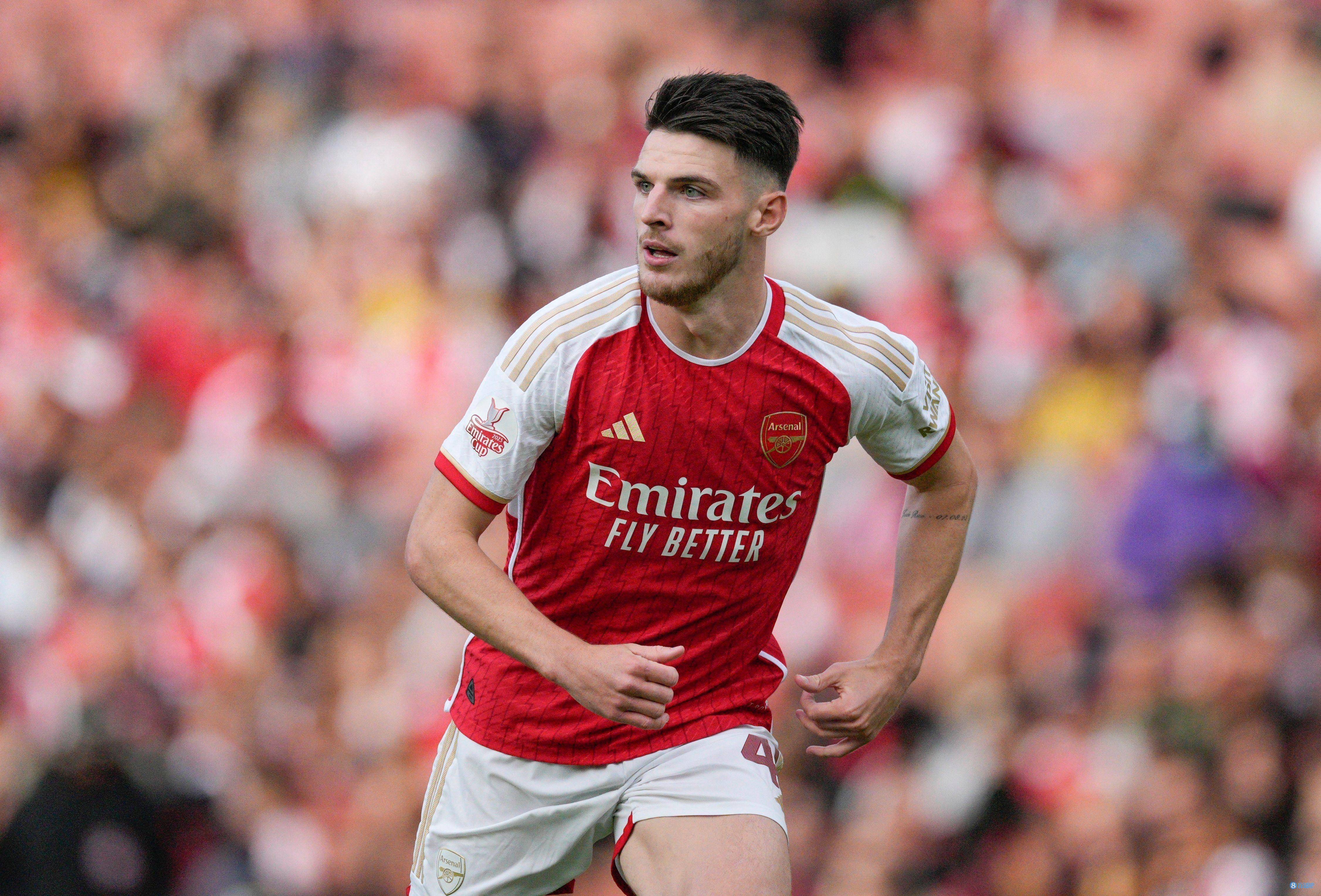 集结日阿森纳更衣室发声：国王杯节点到来，震撼外界，训练强度明显提升(阿森纳新赛季球衣)